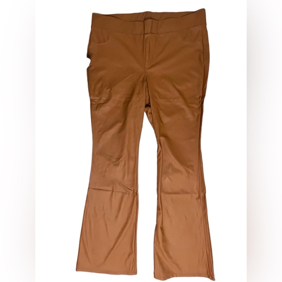 NWT Torrid Signature Waist Faux Leather Slim Boot Legging | 18/20 - Picture 2 of 9